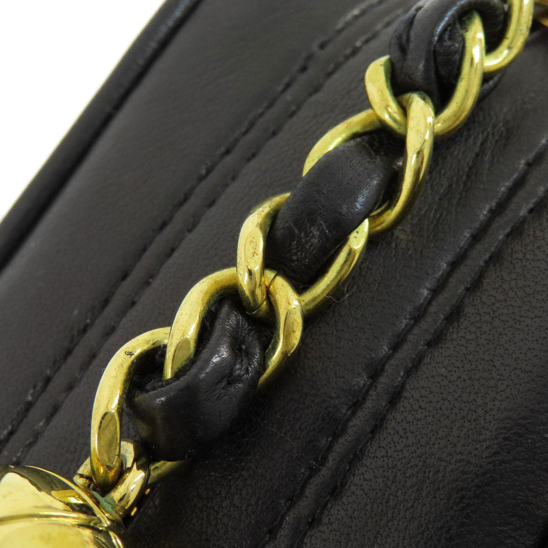 CHANEL Shoulder Bag lambskin black Matrasse