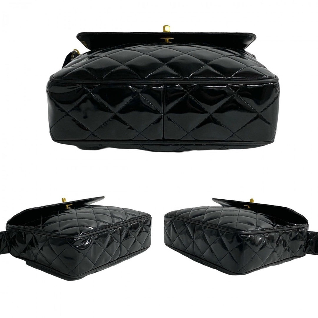 CHANEL Shoulder Bag Patent leather black Matrasse