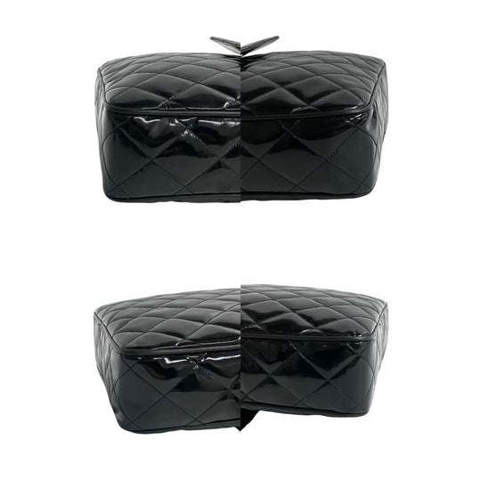 CHANEL Shoulder Bag Patent leather black Matrasse