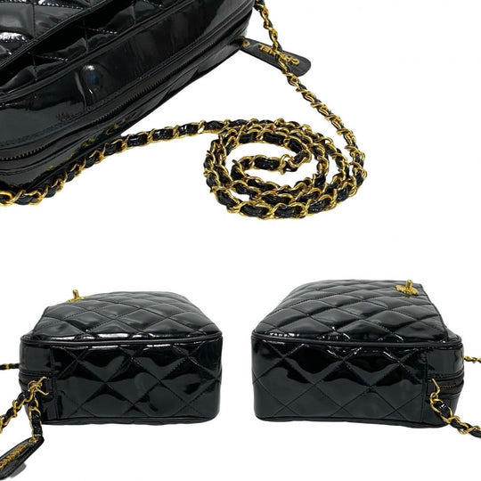 CHANEL Shoulder Bag Patent leather black Matrasse