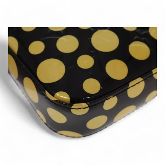 Louis Vuitton Vernis Yayoi Kusama Pochette Accessoires Black Yellow Polka Dot Shoulder Bag Women's Handbag M91427