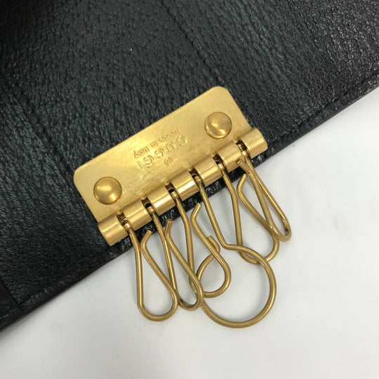 GUCCI Key case Key holder  435305 leather black GG Marmont six hooks Women Used Authentic