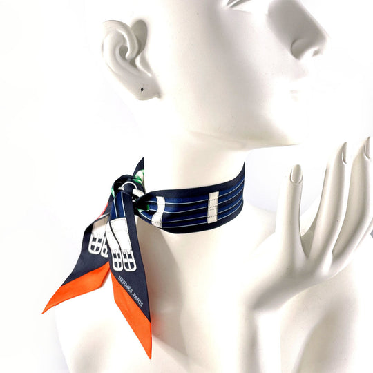 HERMES scarf 100% silk black Jumping