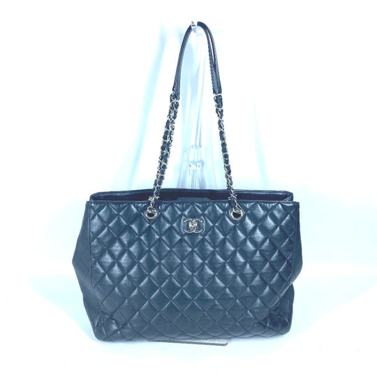 CHANEL Shoulder Bag A91046 lambskin black CC COCO Mark Matelasse Quilting unisex(Unisex) Used Authentic