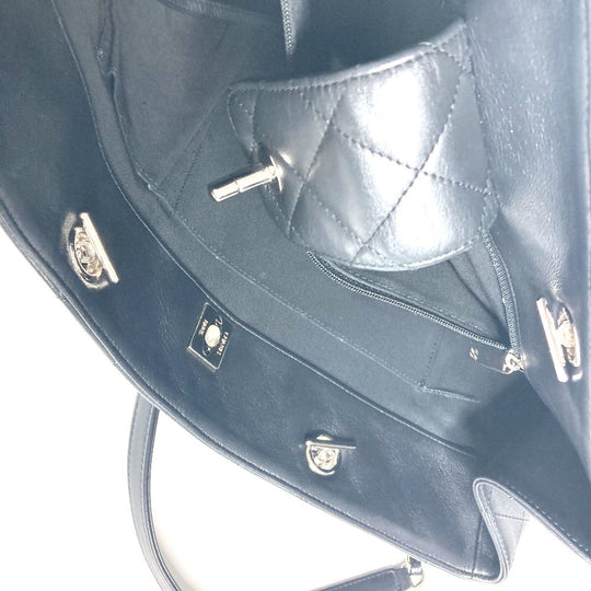CHANEL Shoulder Bag A91046 lambskin black CC COCO Mark Matelasse Quilting unisex(Unisex) Used Authentic