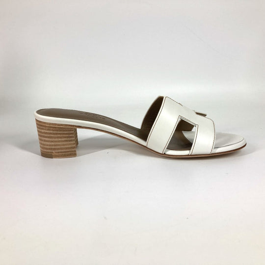 HERMES Sandals leather white Oasis 35.5