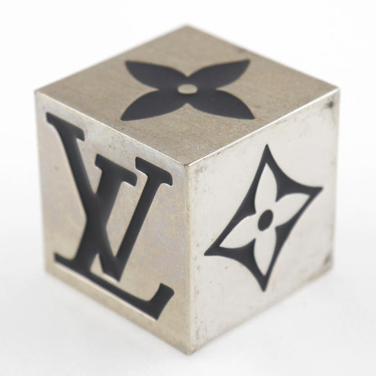 LOUIS VUITTON Other miscellaneous goods M99454 magnet Silver Table game Cube game mens(Unisex) Used Authentic
