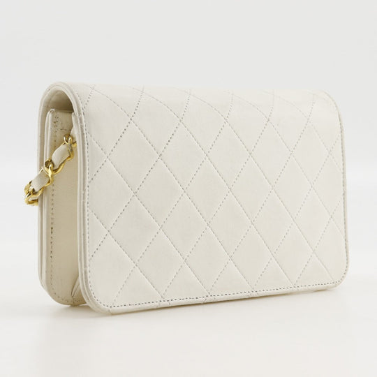 CHANEL Shoulder Bag lambskin White Matrasse ChainShoulder Women Used Authentic