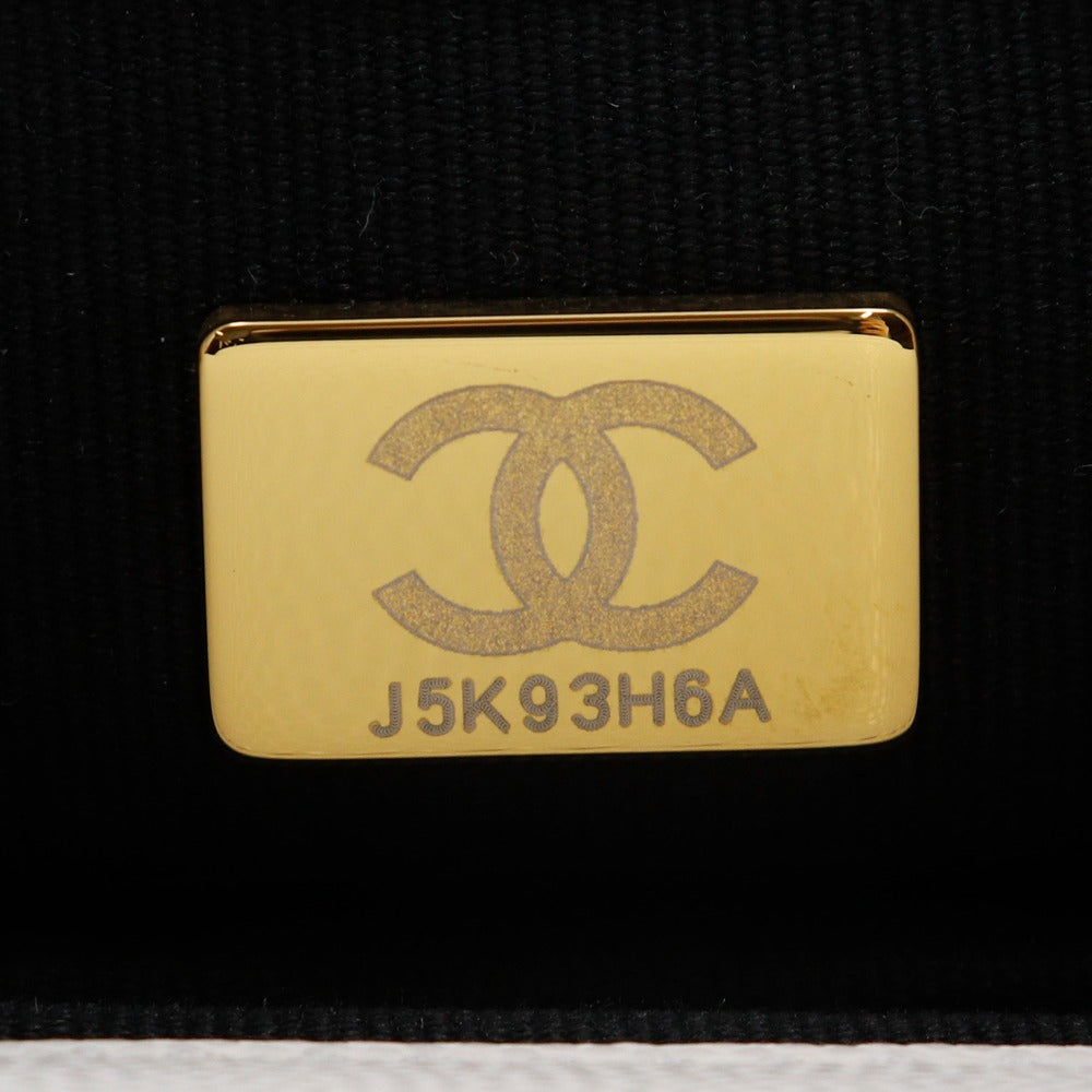 CHANEL Shoulder Bag A35200 Caviar skin White/Gold Metal ChainShoulder Matelasse Flap Shoulder Women Used Authentic