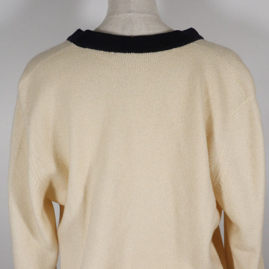 CHANEL cardigan cashmere Two-tone color (beige) V neck Clover button No size listed