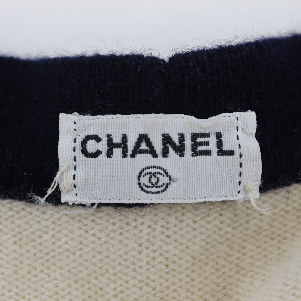 CHANEL cardigan cashmere Two-tone color (beige) V neck Clover button No size listed