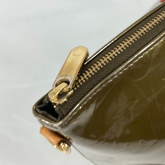 LOUIS VUITTON Shoulder Bag M93674 Monogram Vernis Canvas khaki Monogram Vernis Bellevue GM Women Used Authentic