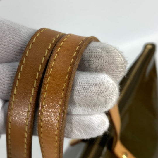 LOUIS VUITTON Shoulder Bag M93674 Monogram Vernis Canvas khaki Monogram Vernis Bellevue GM Women Used Authentic