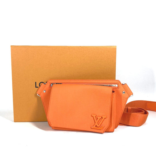 LOUIS VUITTON Sling bag M59625 Taurillon Clemence Leather Orange LV Aerogram Bum bag NV mens Used Authentic