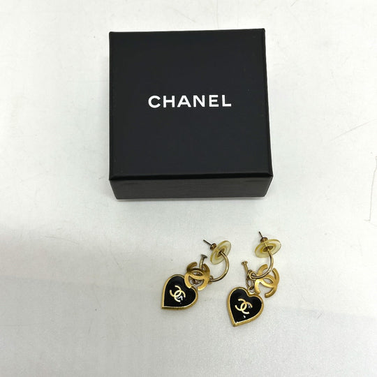 CHANEL Pierce metal black 02P COCO Mark Heart
