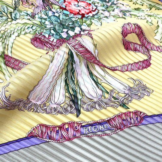 HERMES scarf silk beige REGINA Her Majesty PleatedCarre