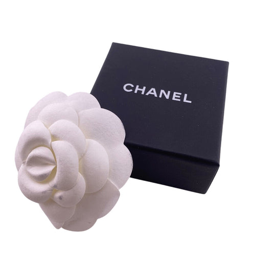 CHANEL Pierce A23K Silver, Rhinestone Silver COCO Mark Women Used Authentic