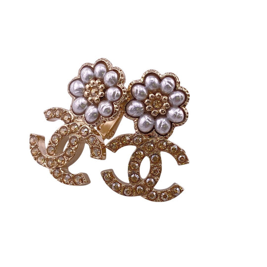 CHANEL Pierce B22K Rhinestones , Faux Pearls gold COCO Mark Women Used Authentic