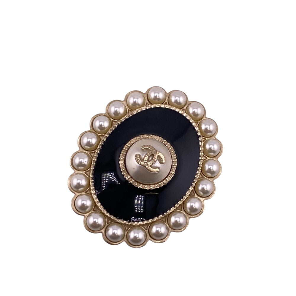 CHANEL Brooch A17V Pearl gold COCO Mark Women Used Authentic