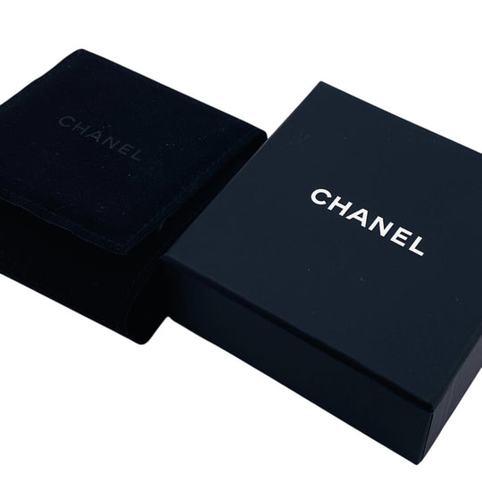 CHANEL Pierce Gold Plated, Stone white COCO Mark No.5 A22S Women Used Authentic