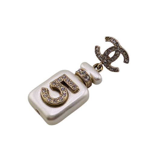 CHANEL Pierce Gold Plated, Stone white COCO Mark No.5 A22S Women Used Authentic