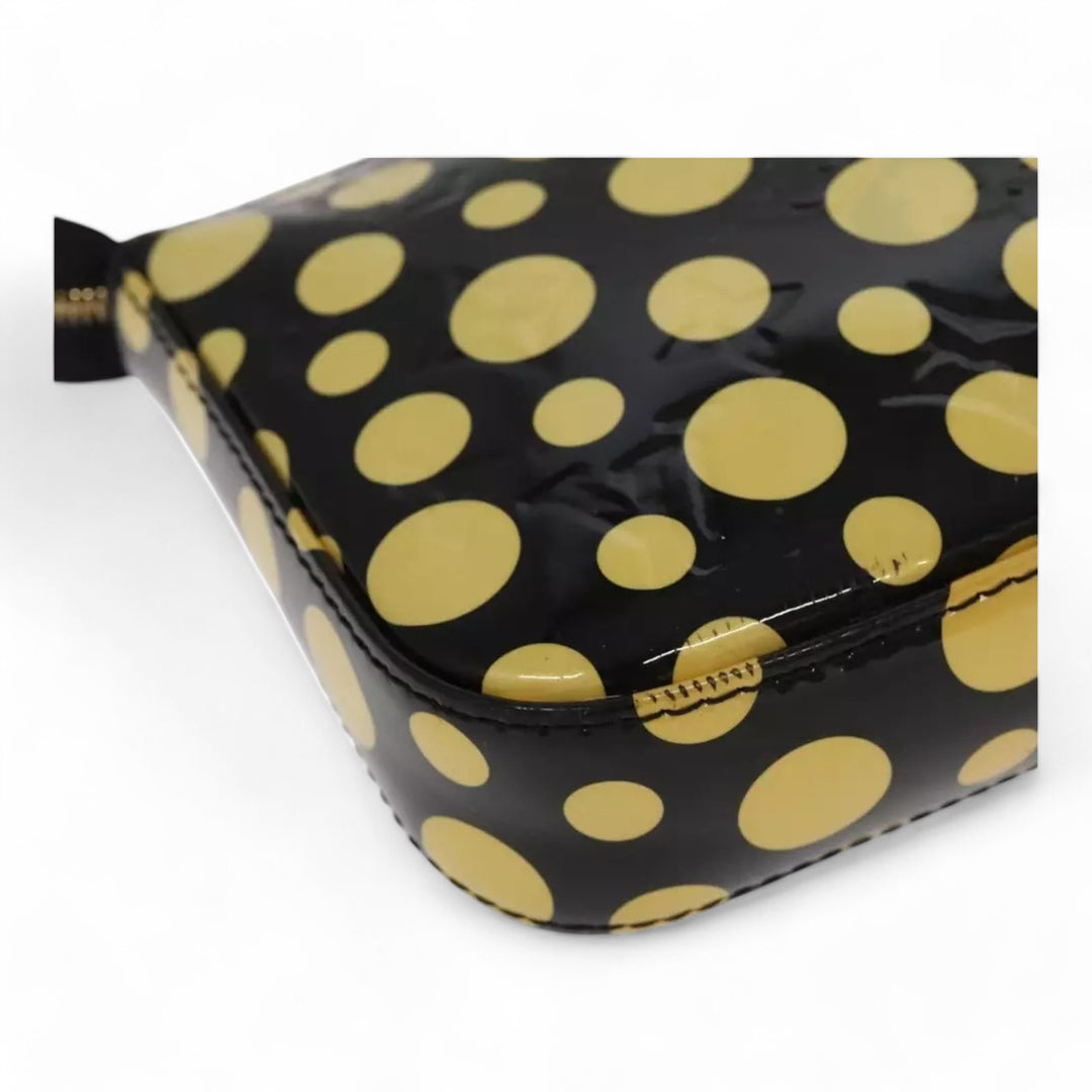 Louis Vuitton Vernis Yayoi Kusama Pochette Accessoires Black Yellow Polka Dot Shoulder Bag Women's Handbag M91427