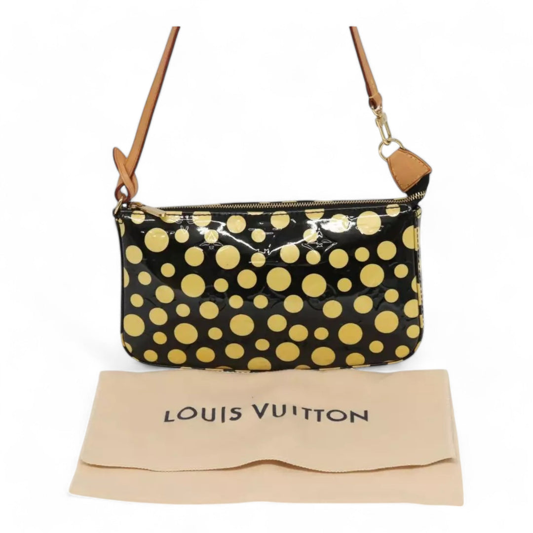 Louis Vuitton Vernis Yayoi Kusama Pochette Accessoires Black Yellow Polka Dot Shoulder Bag Women's Handbag M91427