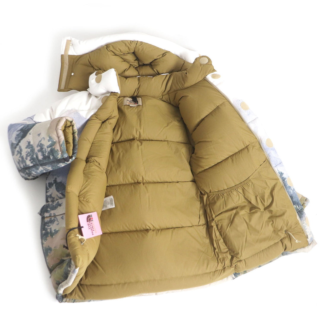 GUCCI Down jacket 670603 Main: 100% nylon, Filling: 80% down, Filling: 20% feather, Applique: 100% polyester Ivory Multi mens S Used Authentic