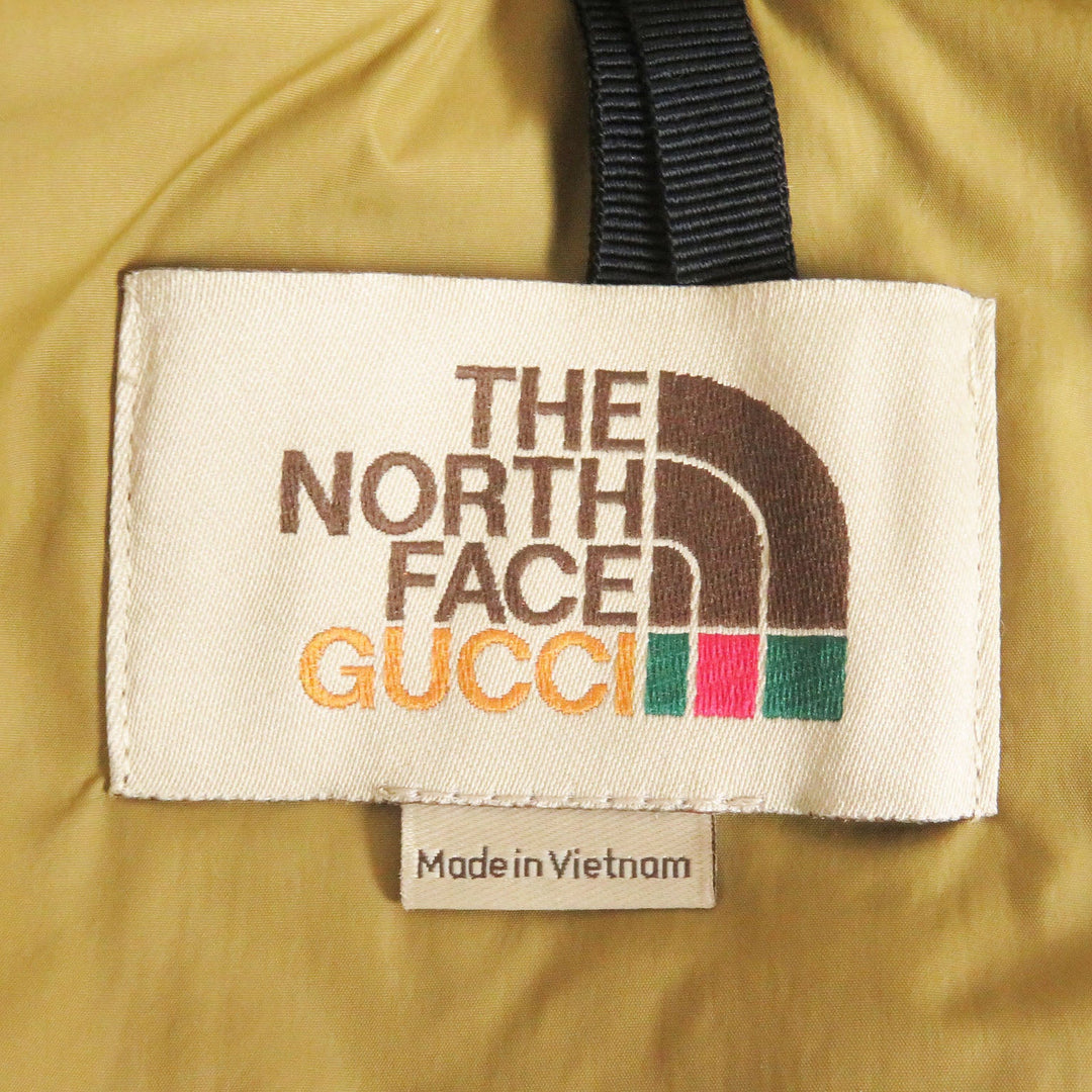 GUCCI Down jacket 670603 Main: 100% nylon, Filling: 80% down, Filling: 20% feather, Applique: 100% polyester Ivory Multi mens S Used Authentic
