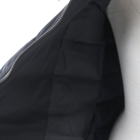 MONCLER down coat Main: 100% polyester, Outer: 100% nylon, Part: 100% polyester, Filling: 90% down, Filling: 10% feather black LOBELIA Lobelia Women zero size Used Authentic