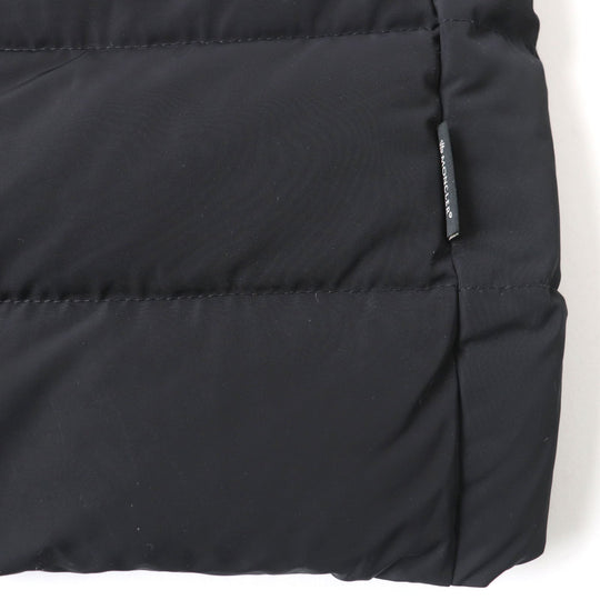 MONCLER down coat Main: 100% polyester, Outer: 100% nylon, Part: 100% polyester, Filling: 90% down, Filling: 10% feather black LOBELIA Lobelia Women zero size Used Authentic