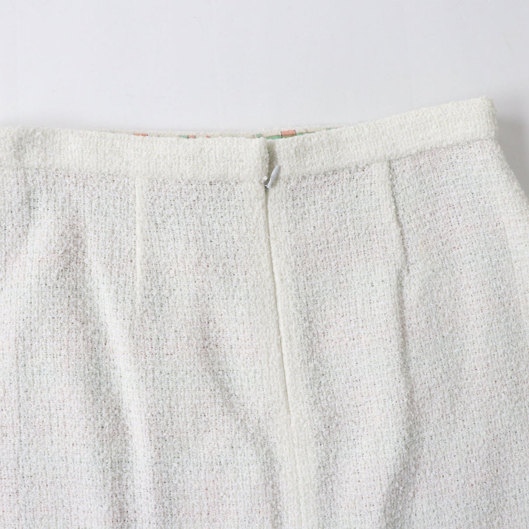 CHANEL Tweed skirt 20C P62765 Outer: 39% nylon, Outer: 22% cotton, Outer: 17% polyester, Outer: 14% acrylic, Outer: 8% wool, Lining: 71% cotton, 29% silk Ecru Women 42 Used Authentic