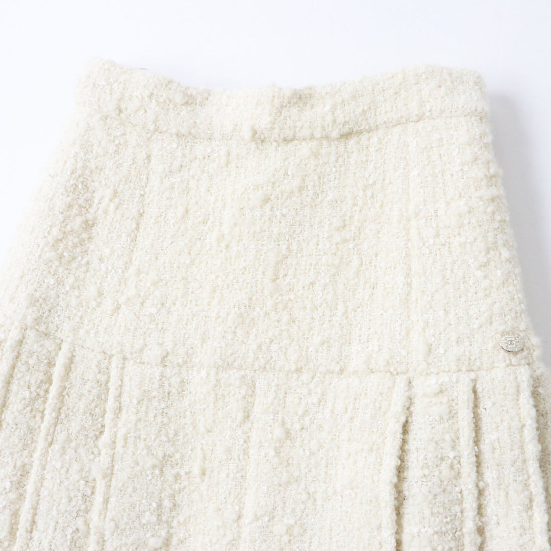 CHANEL Tweed skirt P59644 Outer: 88% wool, Outer: 7% nylon, Outer: 5% silk, Lining: 100% silk, Part: 100% cotton Ivory Women 36 Used Authentic