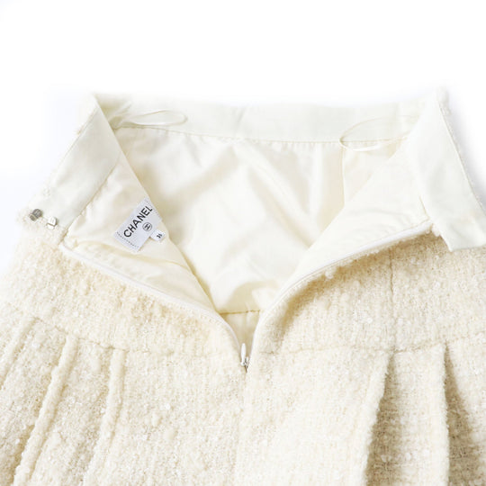 CHANEL Tweed skirt P59644 Outer: 88% wool, Outer: 7% nylon, Outer: 5% silk, Lining: 100% silk, Part: 100% cotton Ivory Women 36 Used Authentic