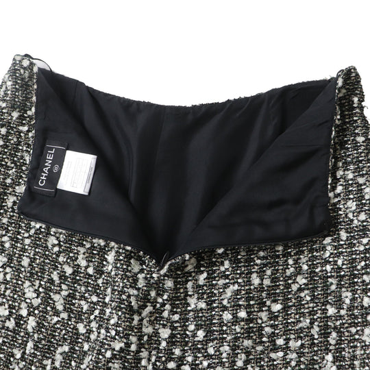CHANEL Tweed skirt 04A P24139 Outer material: 46% rayon, Outer material: 27% nylon, Outer material: 27% wool, Lining: 100% silk Multi Women 38 Used Authentic