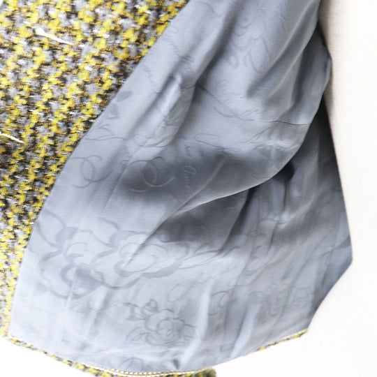 CHANEL coat P57148 Outer material: 43% rayon, 26% acrylic, 13% wool, 10% polyester, 7% nylon, 1% fiber, 100% silk Yellow x gray Women 36 Used Authentic