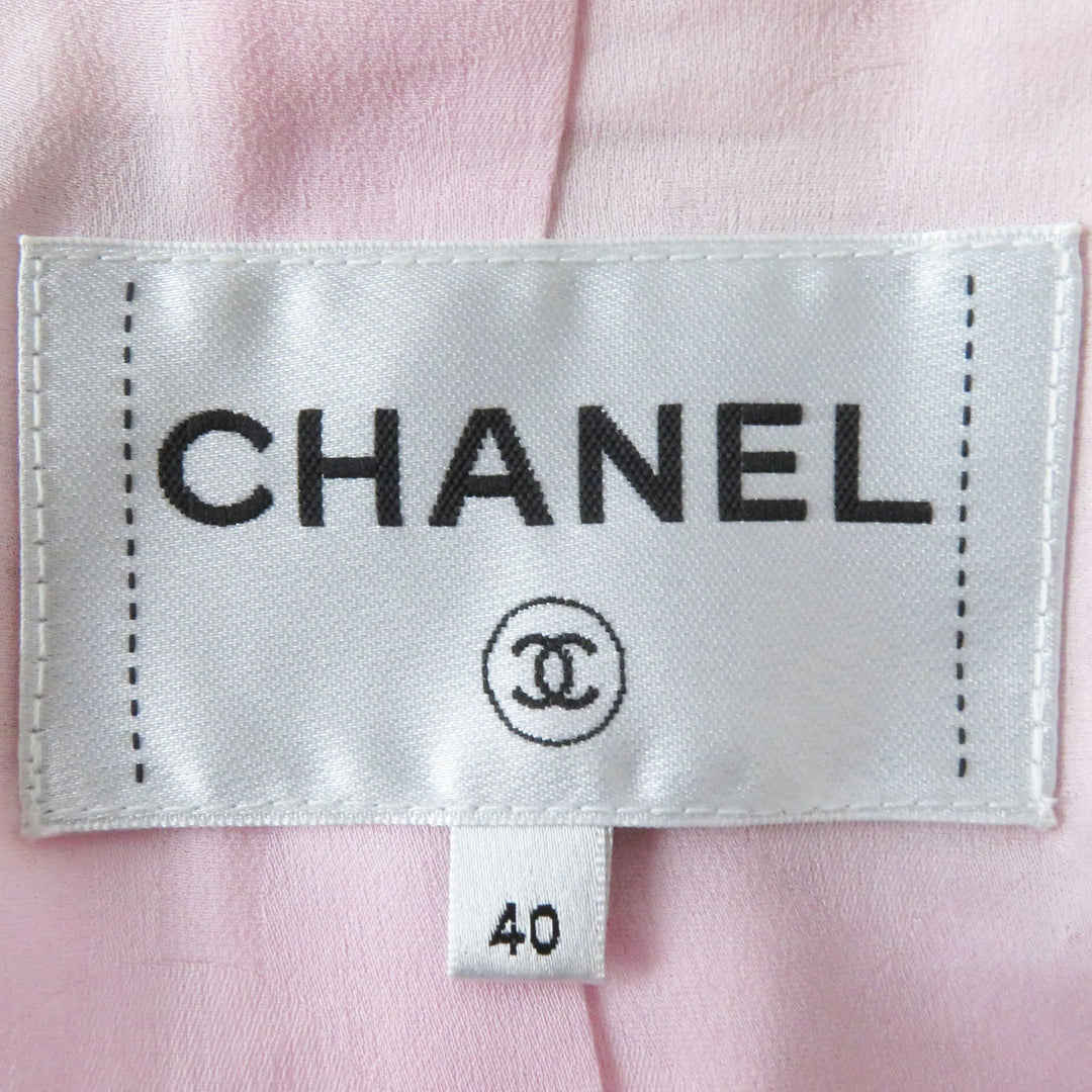 CHANEL Blouson P70560 Outer material: 34% cotton, Outer material: 26% polyester, Outer material: 21% acrylic, Outer material: 16% rayon, Outer material: 3% nylon, Lining: 100% silk Baby pink x white Women 40 Used Authentic