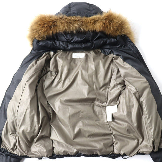 MACKINTOSH PHILOSOPHY Down jacket Outer: 100% polyester, Lining: 100% nylon, Filling: 80% down, Filling: 20% feather, Piping: Synthetic leather Leather: Cowhide Hood fur: Raccoon dog Black type Women 38 Used Authentic
