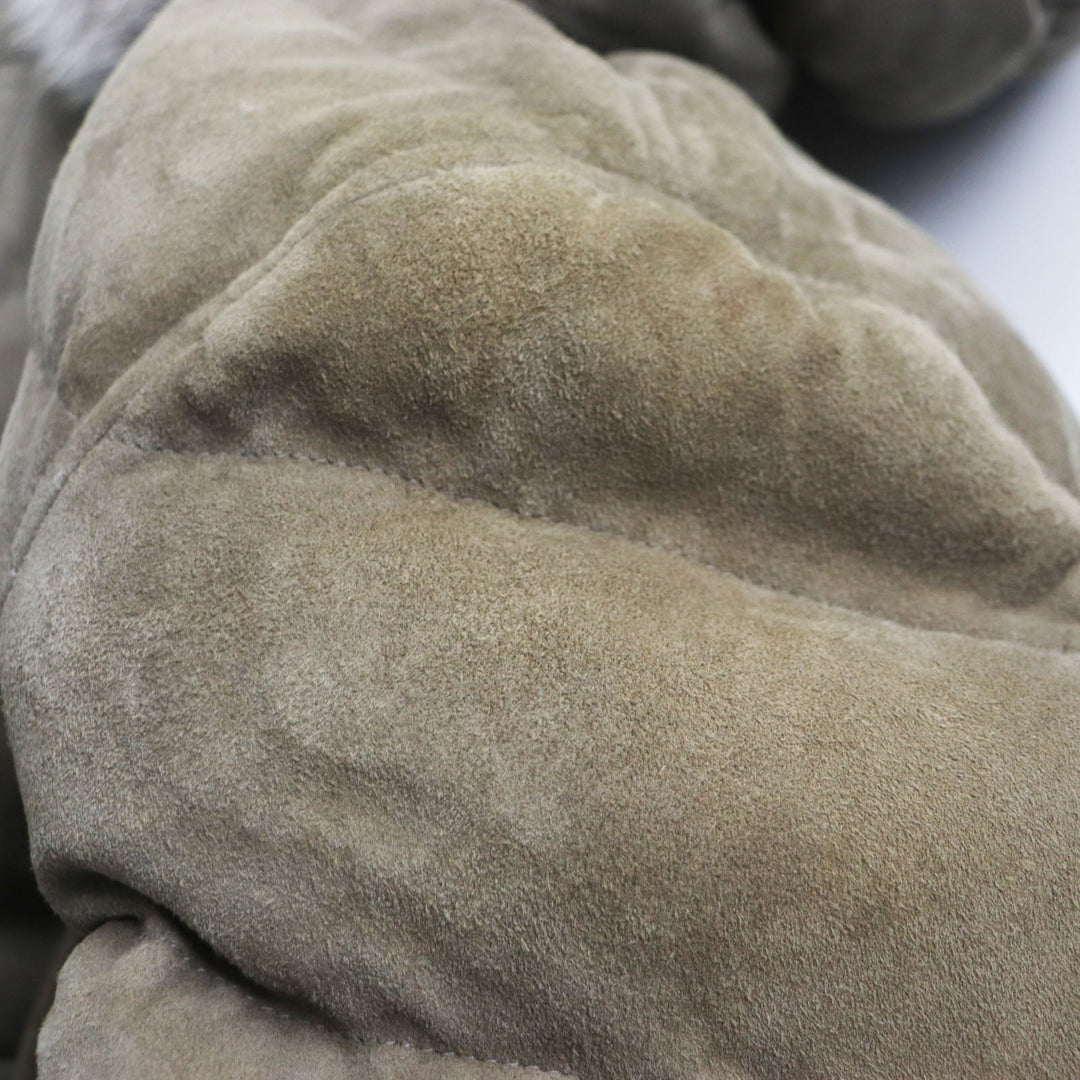 Herno Down jacket PL0025U18010 Outer: Goatskin, Lining: 100% Polyester, Lining: 71% Rayon, Lining: 29% Polyester, Lining: 100% Polyester, Filling: 90% Down, 10% Feather, Rib: 98% Nylon, 2% Polyurethane, Fur: Coyote Khaki gray mens 44 Used Authentic