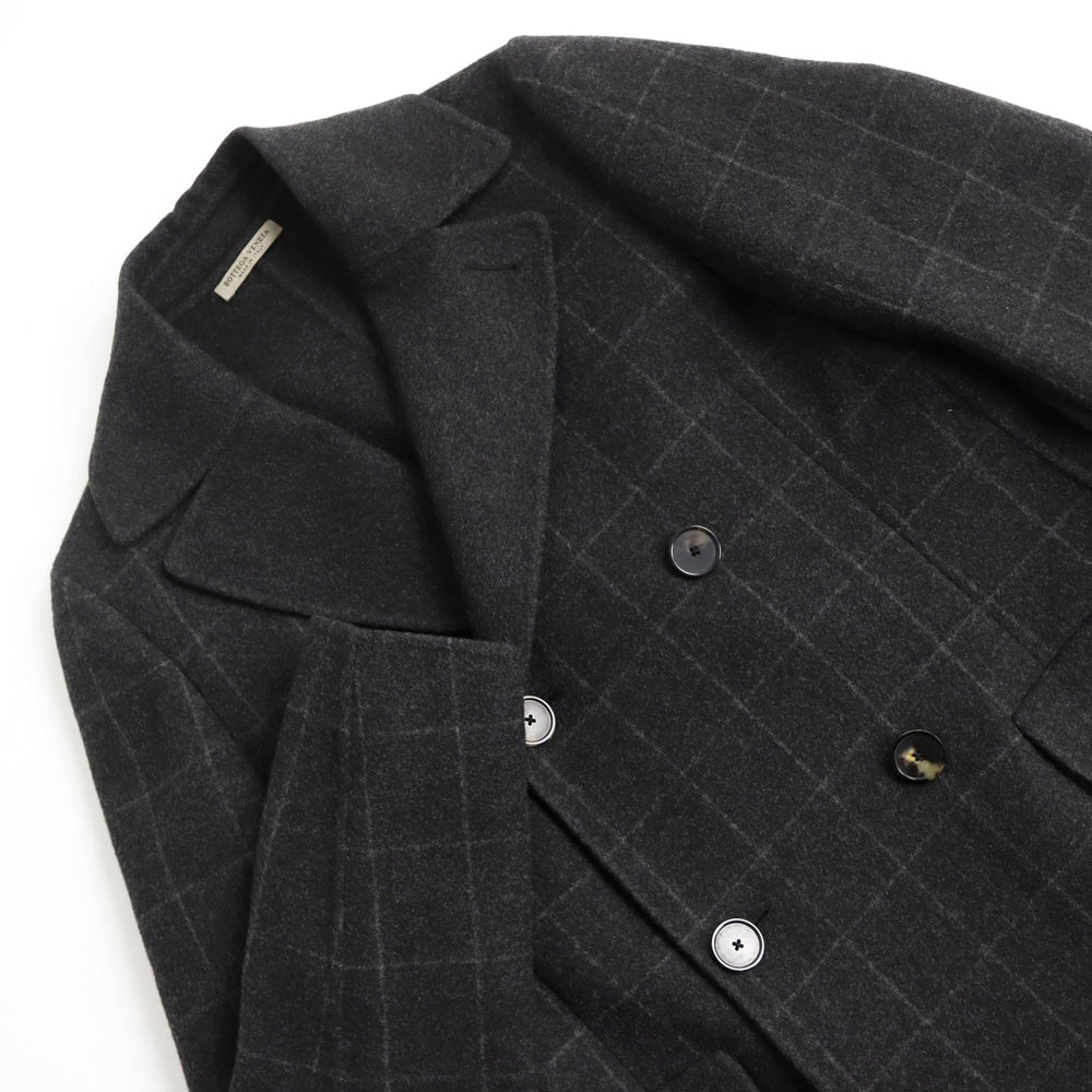 BOTTEGAVENETA Double chester coat 491444 VCYJ1 Outer: 100% cashmere, Lining: 100% cupra gray mens 46 Used Authentic