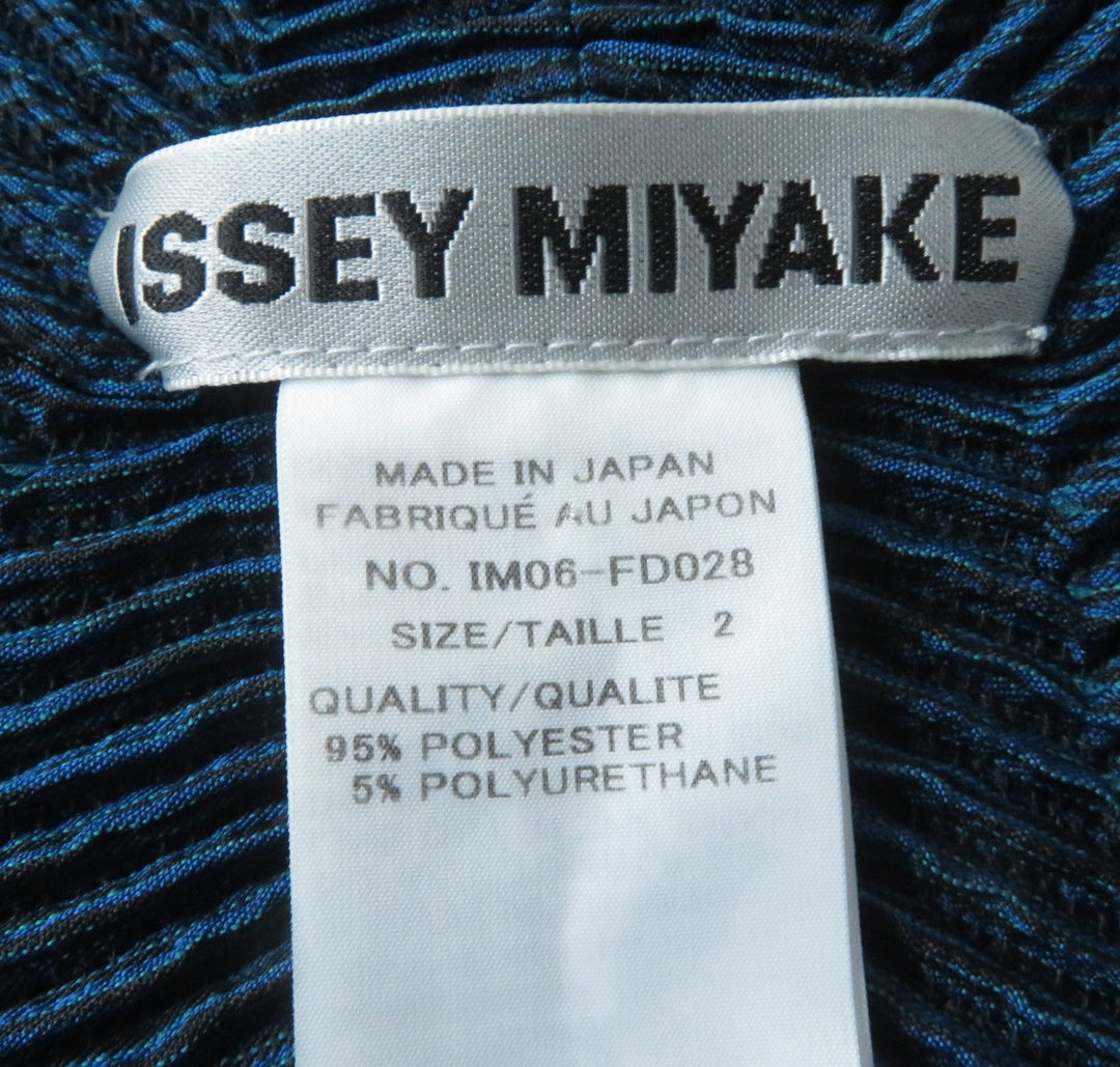 ISSEY MIYAKE Jacket IM06-FD028 Main: 95% polyester, 5% polyurethane blue Women 2 Used Authentic
