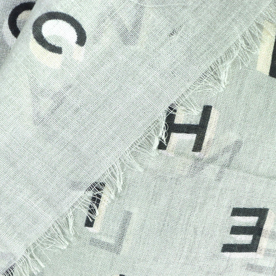 CHANEL Stall 21B Main: 80% cashmere, Main: 20% silk Gray type Women Used Authentic