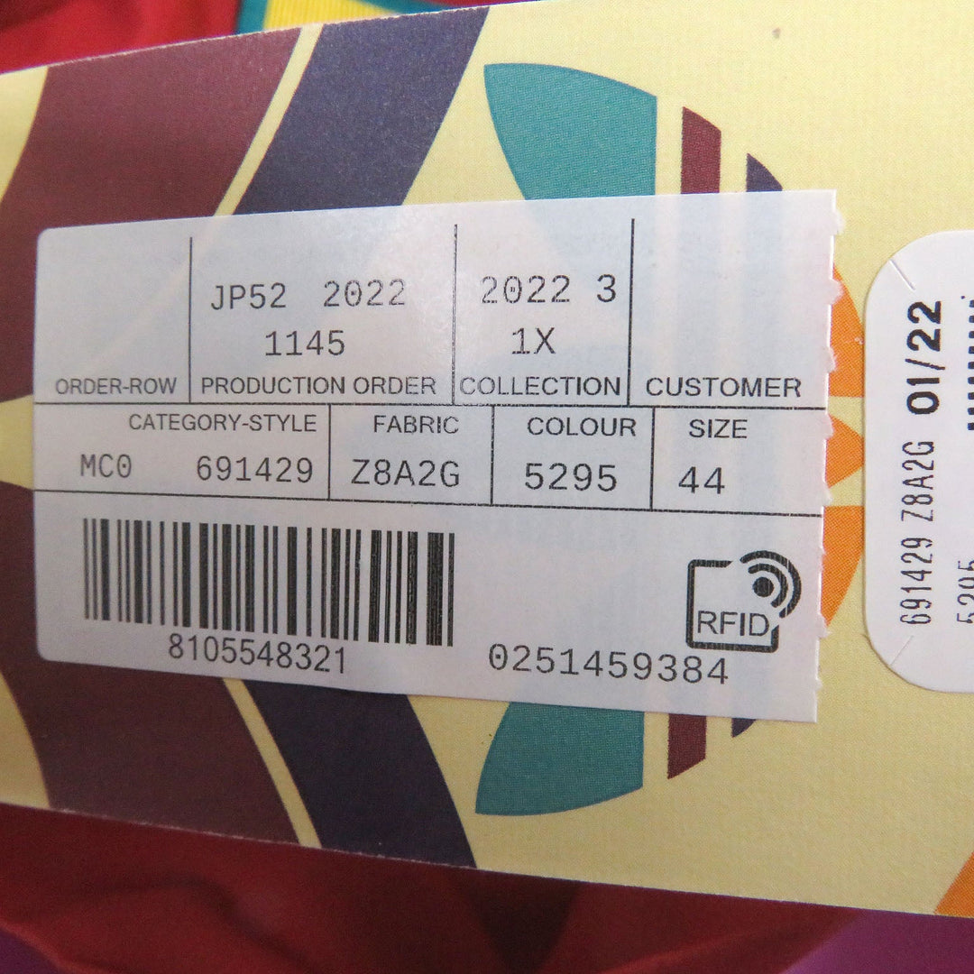 GUCCI Mountain Hoodie 691429 Main: 100% acetate, Main2: 100% polyester, Main3: 100% nylon, Applique: 65% rayon, 35% cotton, Leather: Cowhide multicolor mens 44 Used Authentic