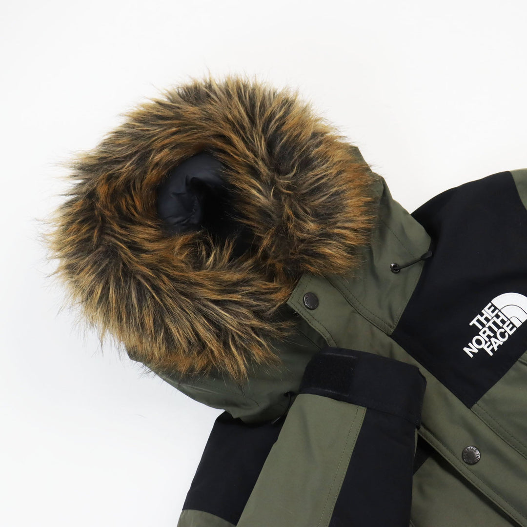 THE NORTH FACE Down jacket ND919935 Outer: 100% nylon, Filling: 80% down, Filling: 20% feather, Lining: 100% polyester, Fur: 80% acrylic, 20% acrylic khaki Mountain Down Coat mens XS Used Authentic