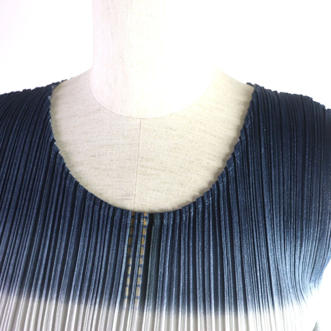PLEATS PLEASE Cut Main: 100% polyester Navy Women 3 Used Authentic