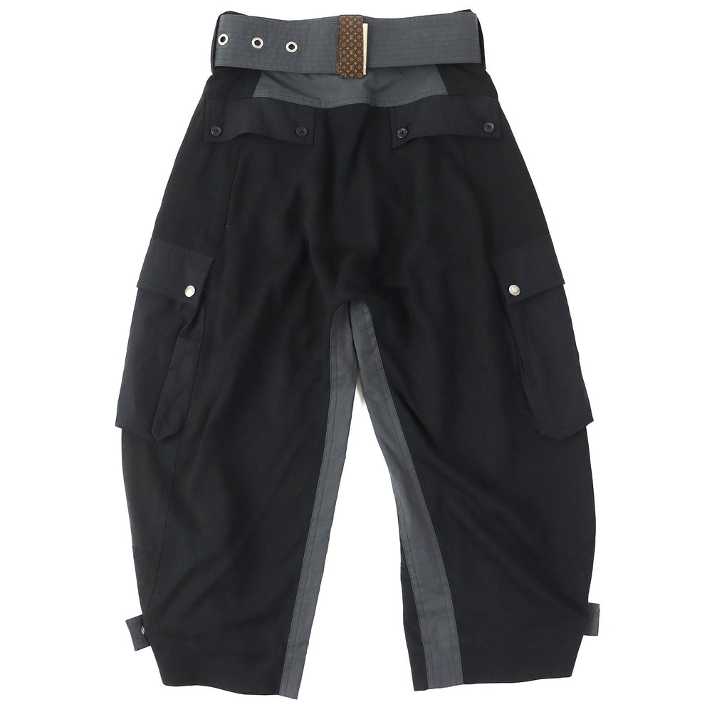 LOUIS VUITTON cargo pants Outer: 66% lyocell, 34% cotton; Lining: 100% cotton; Synthetic leather: 100% polyester (PVC coated) Black type Women 36 Used Authentic