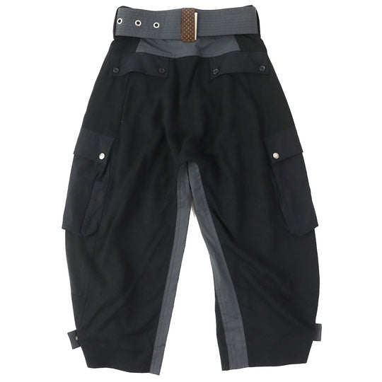 LOUIS VUITTON cargo pants Outer: 66% lyocell, 34% cotton; Lining: 100% cotton; Synthetic leather: 100% polyester (PVC coated) Black type Women 36 Used Authentic