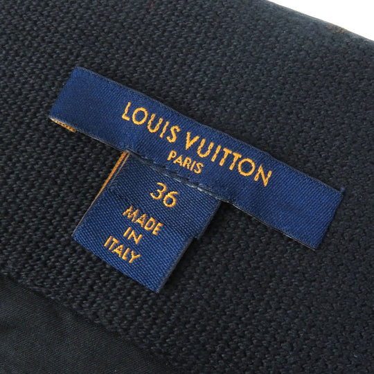 LOUIS VUITTON cargo pants Outer: 66% lyocell, 34% cotton; Lining: 100% cotton; Synthetic leather: 100% polyester (PVC coated) Black type Women 36 Used Authentic
