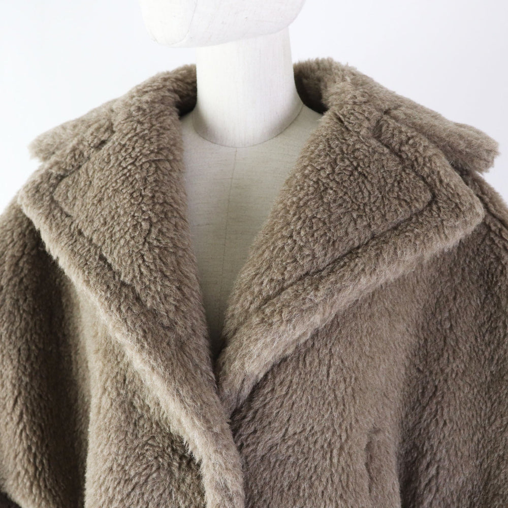 MAX MARA coat Outer: 62% alpaca, Outer: 26% wool, Outer: 12% silk, Lining: 100% viscose (rayon) Brown White tag Teddy bear Women ML (170/92A) Used Authentic