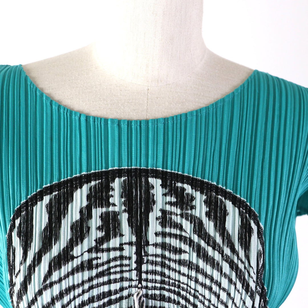 PLEATS PLEASE Cut PP01-JK771 Main: 100% polyester, Part: 100% cotton Emerald green Women 3 Used Authentic